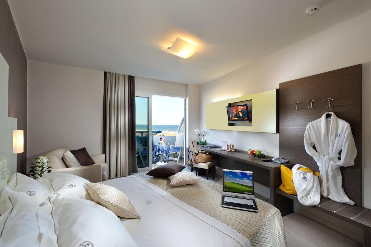 Majestic Beach Hotel & Wellness Bibione Exteriör bild