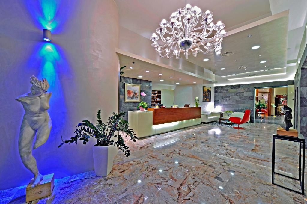 Majestic Beach Hotel & Wellness Bibione Exteriör bild