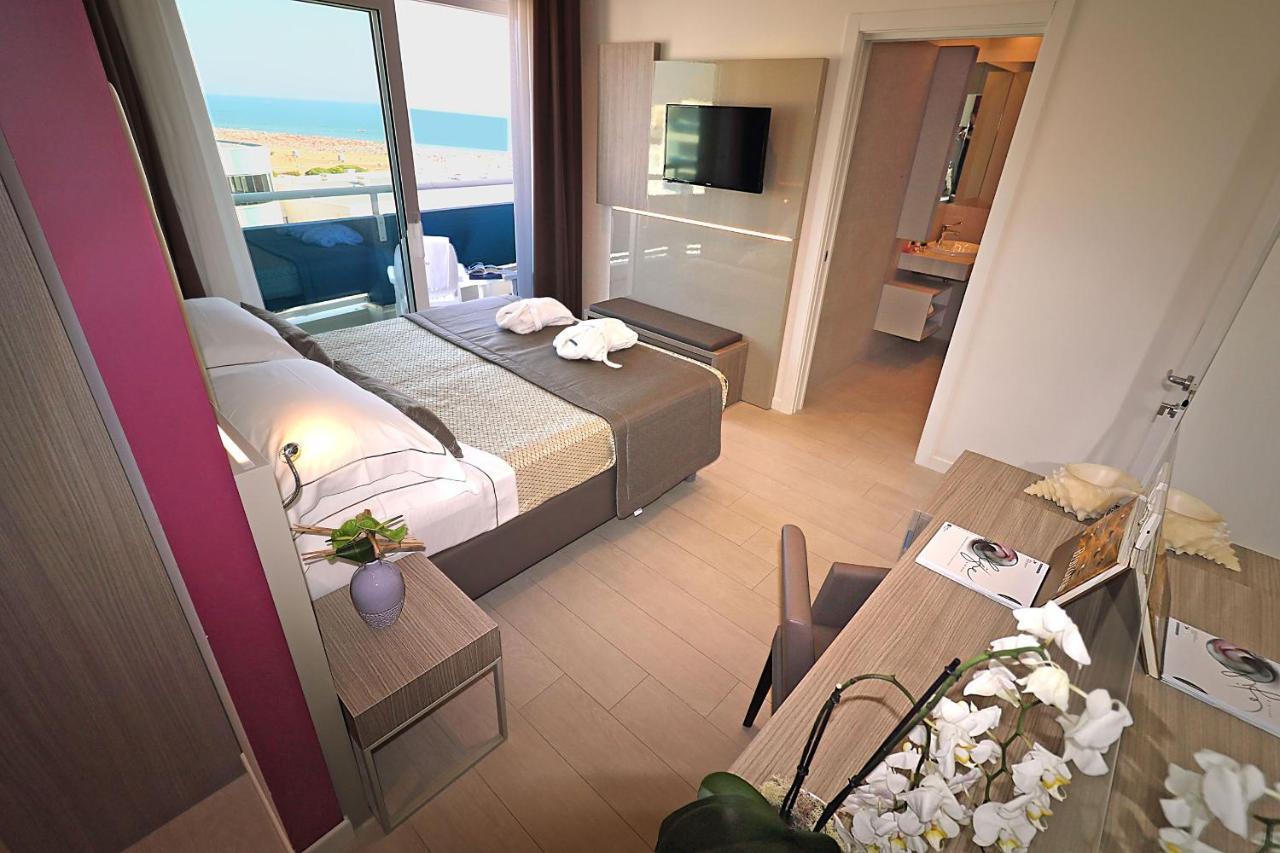 Majestic Beach Hotel & Wellness Bibione Exteriör bild