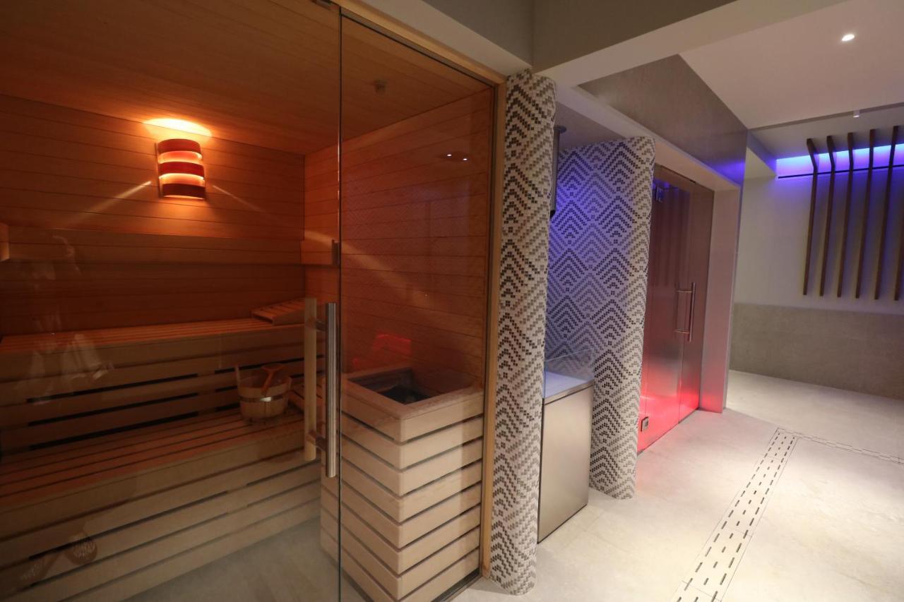 Majestic Beach Hotel & Wellness Bibione Exteriör bild